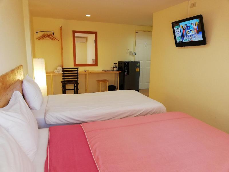 R2 Zleeping Boutique Hotel image