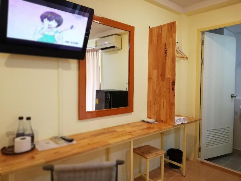 R2 Zleeping Boutique Hotel image