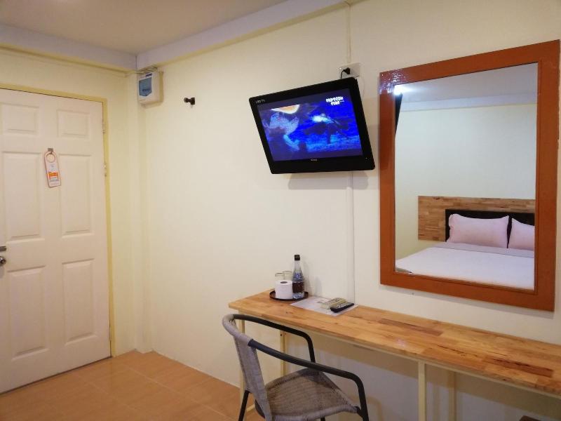 R2 Zleeping Boutique Hotel image