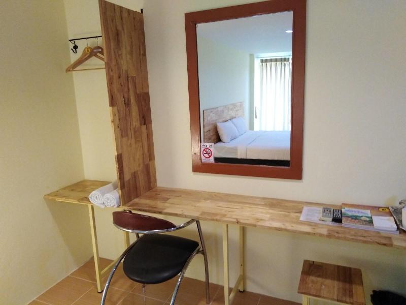 R2 Zleeping Boutique Hotel image