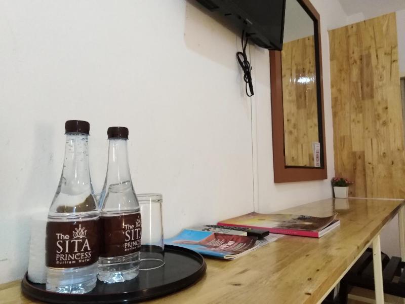 R2 Zleeping Boutique Hotel image
