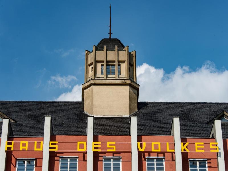 Haus des Volkes - Das Bauhaushotel image