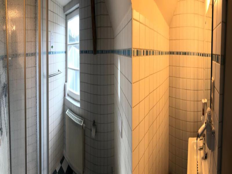 Haus des Volkes - Das Bauhaushotel image
