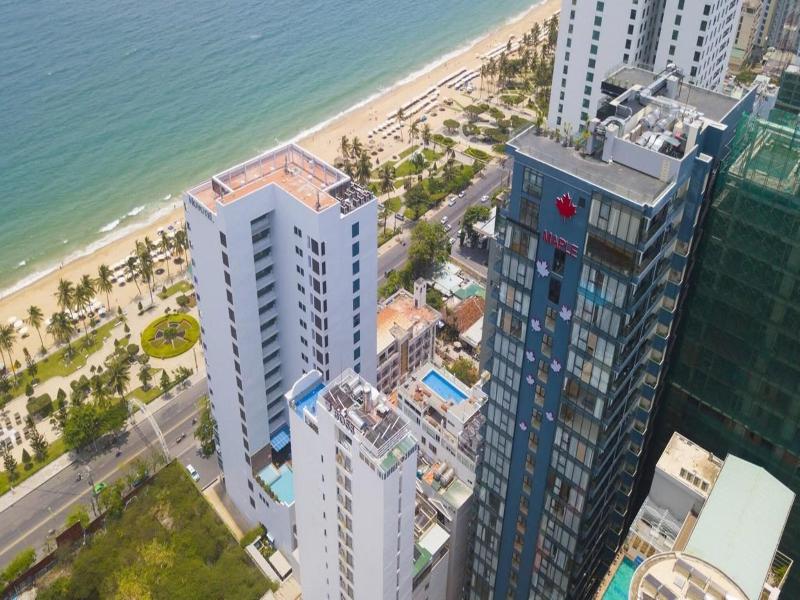 Holi Beach Apartments image