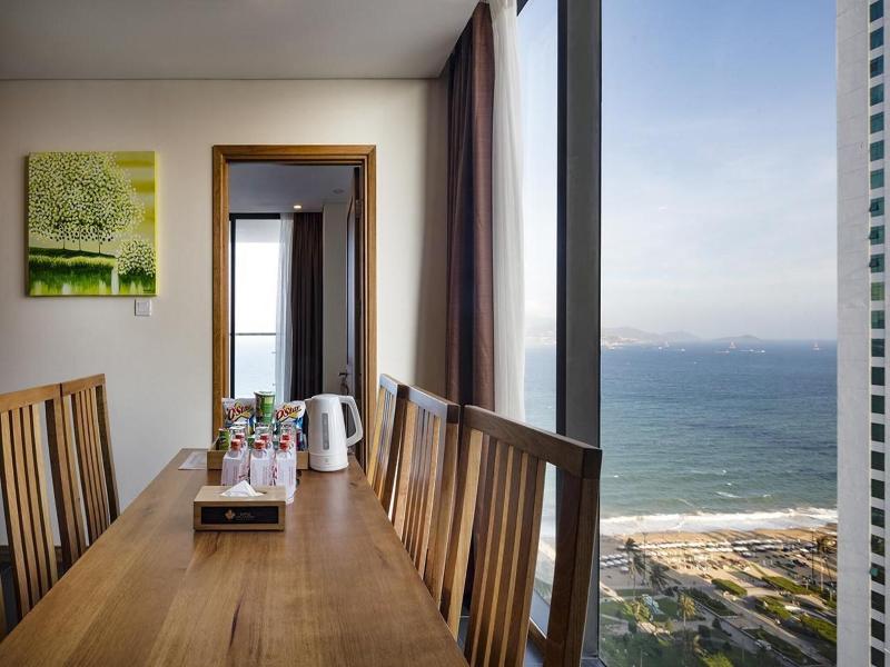 Holi Beach Apartments image
