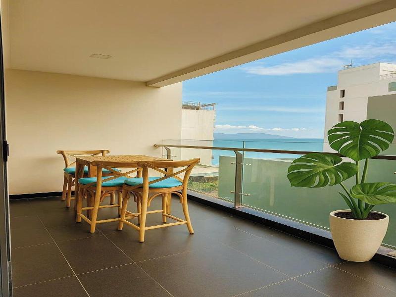 Holi Beach Apartments image