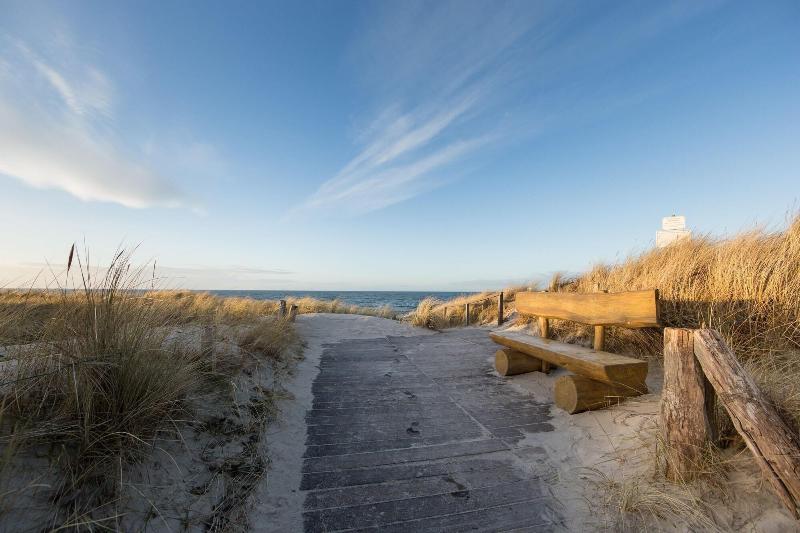Strandhotel Dünenmeer image