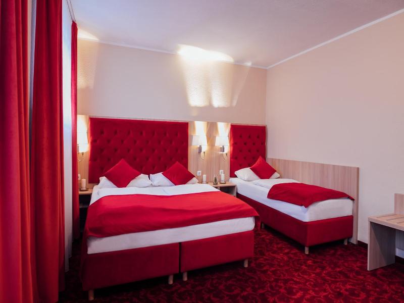 Hotel Cult Hamburg image