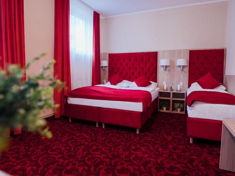 Hotel Cult Hamburg image