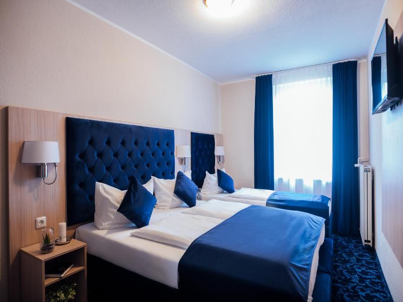 Hotel Cult Hamburg image