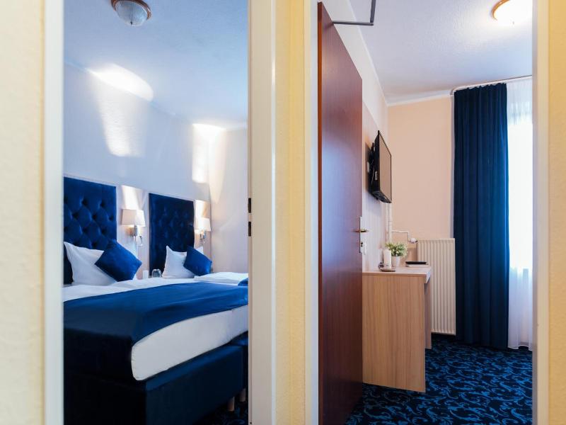 Hotel Cult Hamburg image