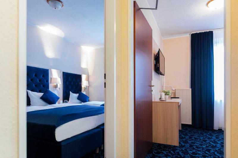Hotel Cult Hamburg image