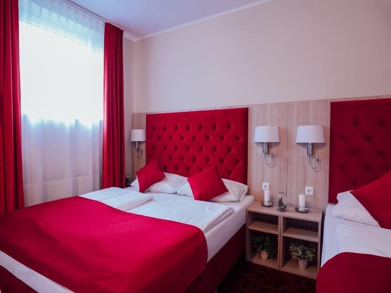 Hotel Cult Hamburg image