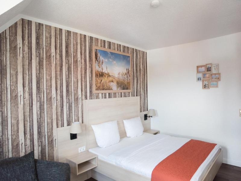 Hotel Up'n Diek image