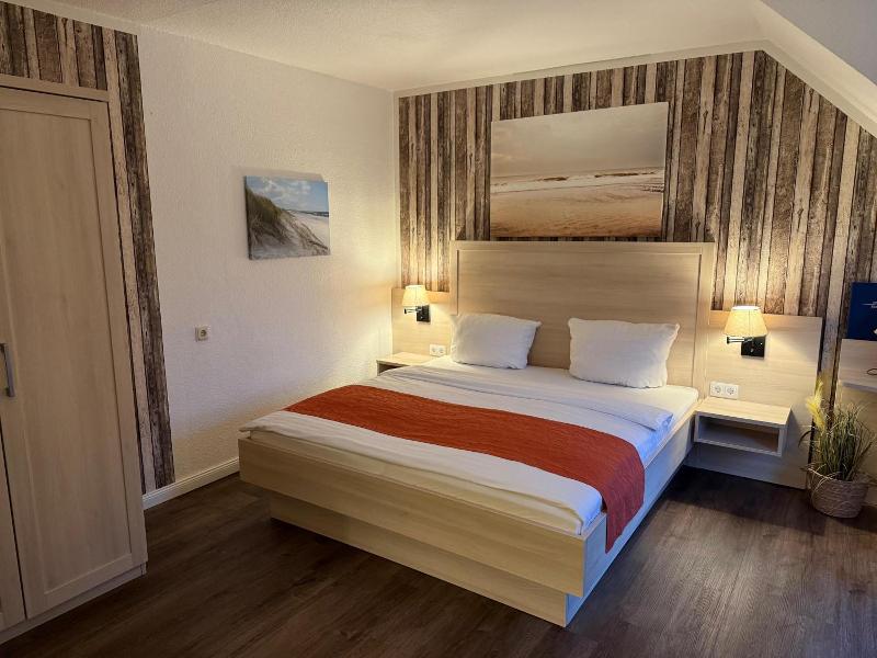 Hotel Up'n Diek image