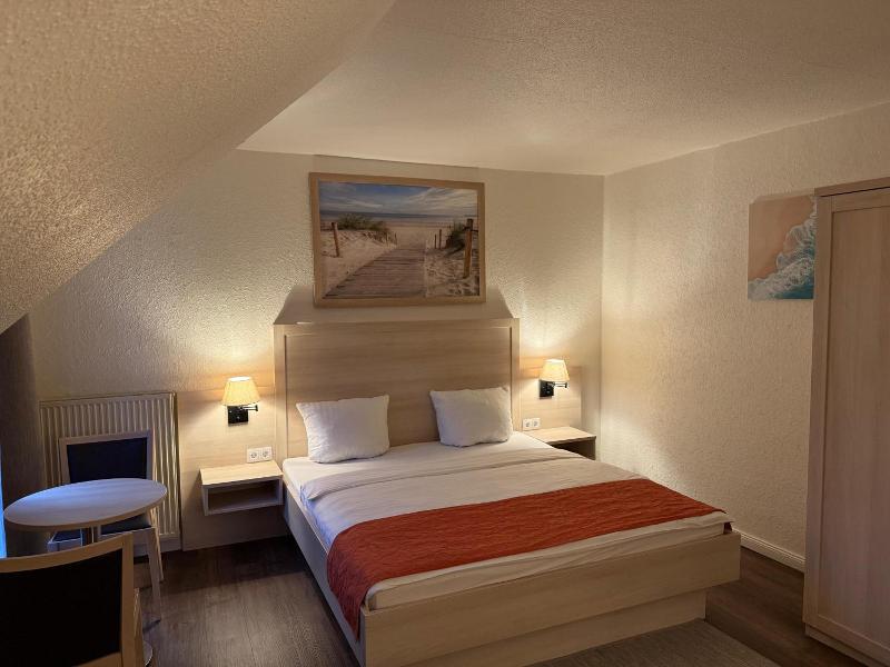 Hotel Up'n Diek image
