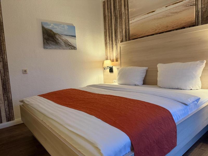 Hotel Up'n Diek image