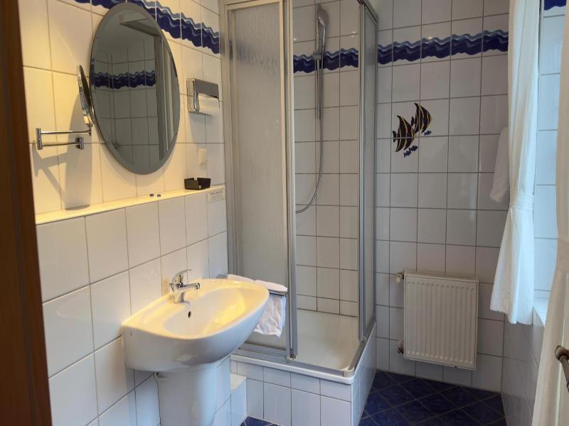Hotel Up'n Diek image