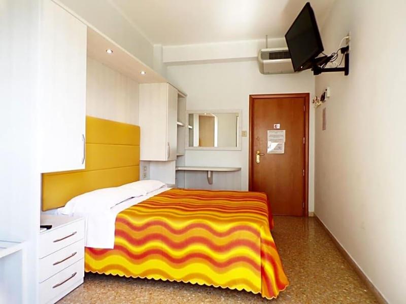 Hotel Up'n Diek image