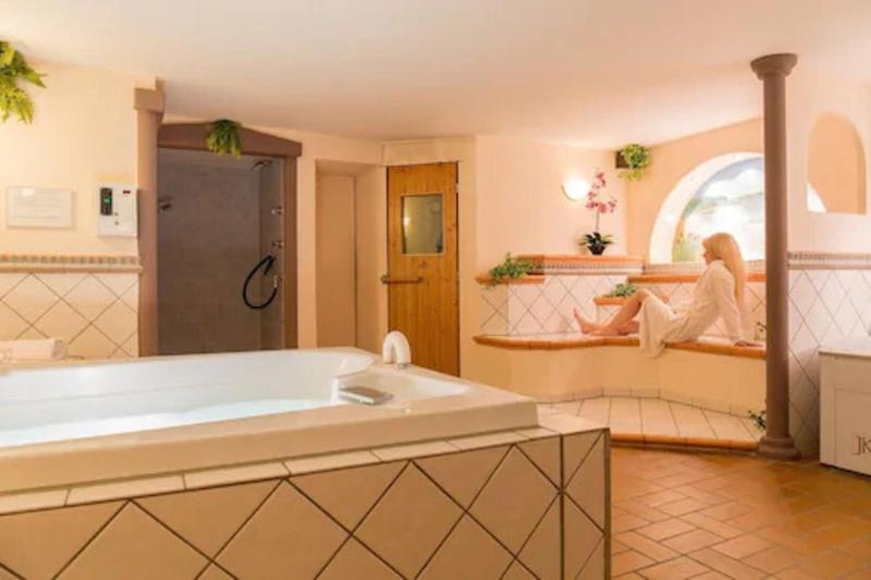 Hotel-Restaurant Bastenhaus image