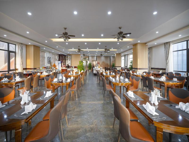 Seven Sea Hotel Da Nang image