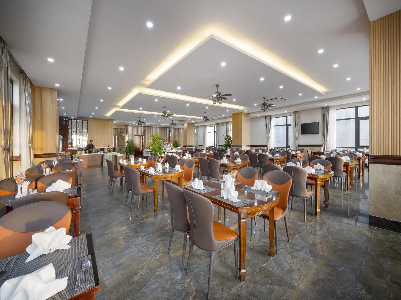 Seven Sea Hotel Da Nang image