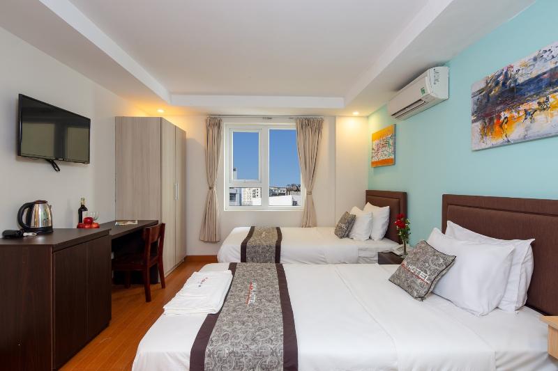 Capital O 1167 Haya Hotel image