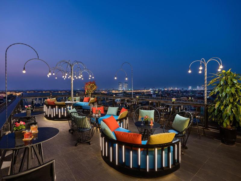 Shining Central Hotel & Spa image