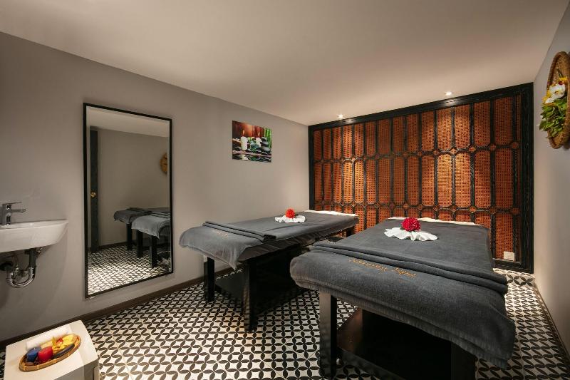 Shining Central Hotel & Spa image
