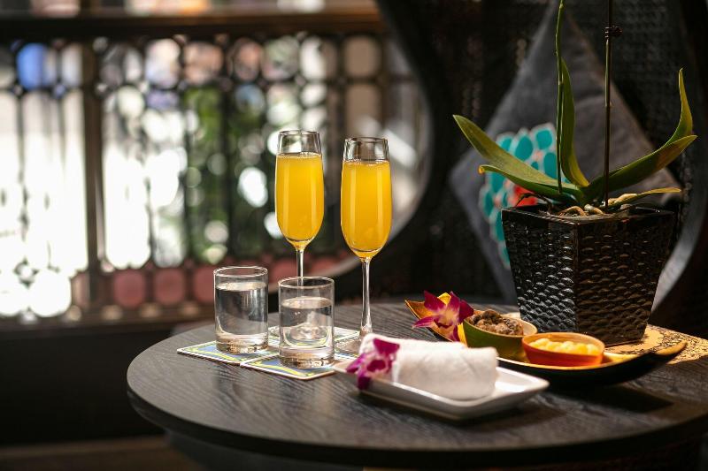 Shining Central Hotel & Spa image