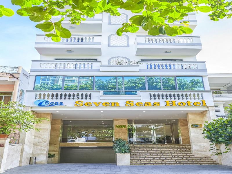 Seven Seas Hotel And Apartment image