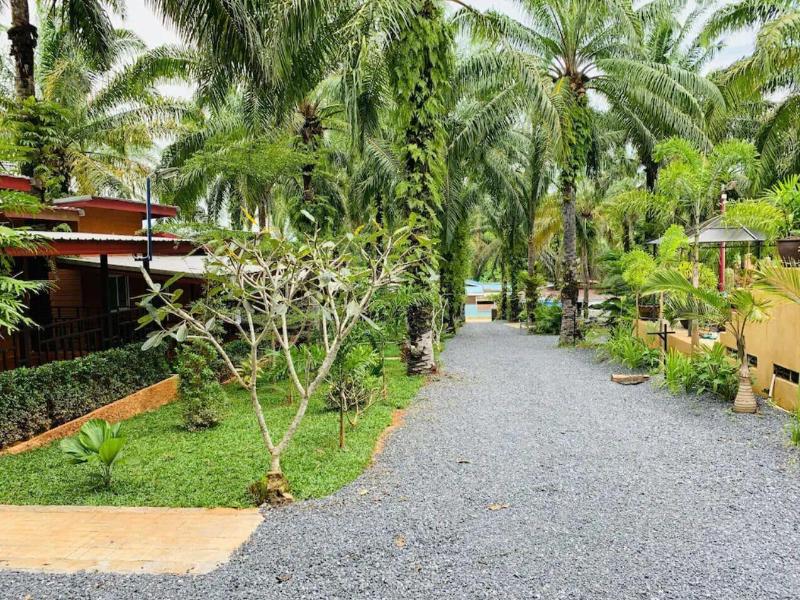 OYO 964 Palmthien Poll Villa Aonang 2