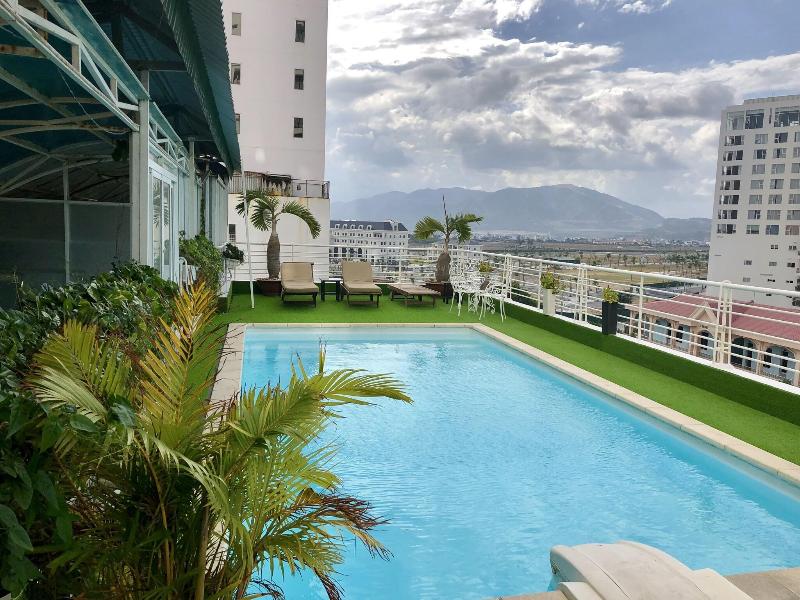 Sunny Hotel image