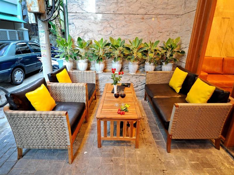 Apollo Hotel Nha Trang image