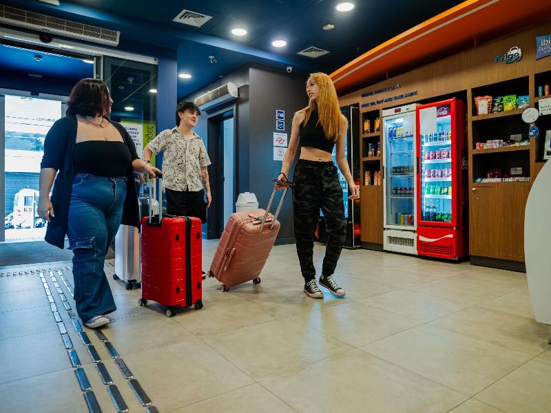 Ibis Budget Santos Gonzaga image