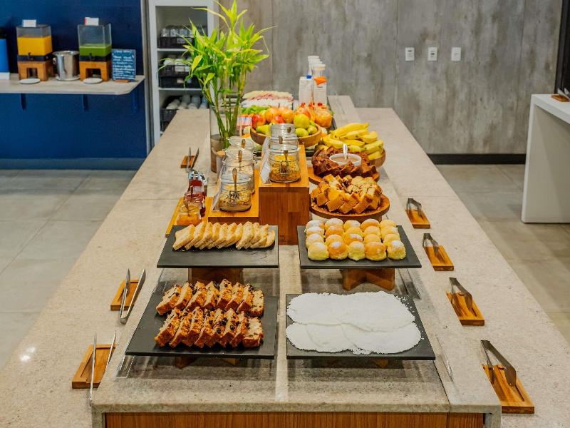 Ibis Budget Santos Gonzaga image