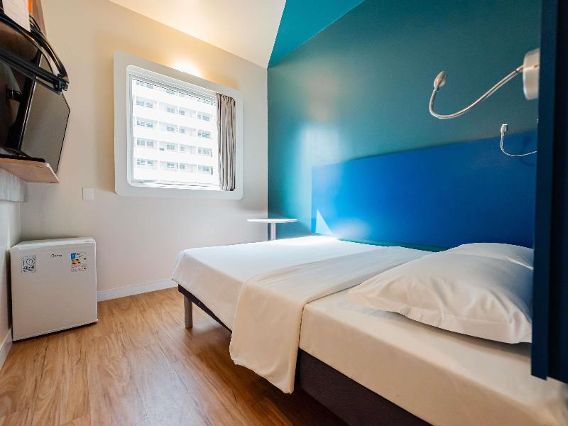 Ibis Budget Santos Gonzaga image