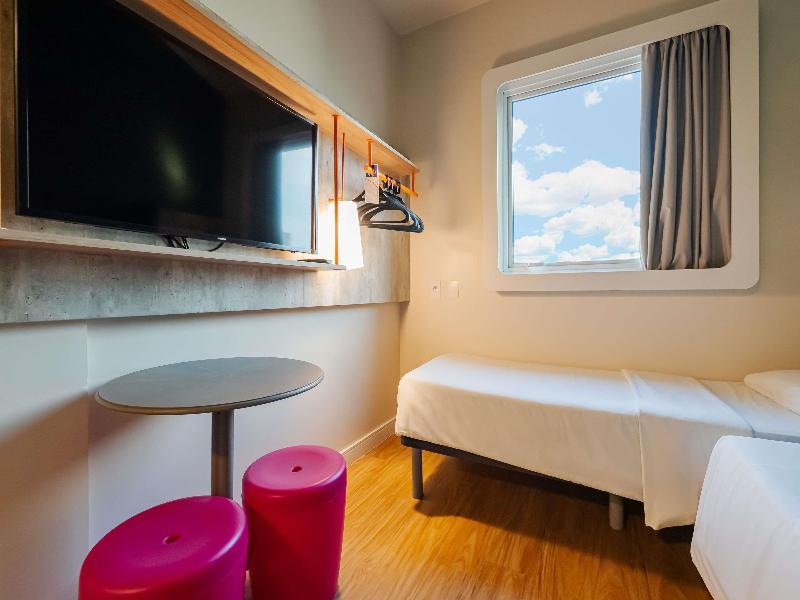 Ibis Budget Santos Gonzaga image
