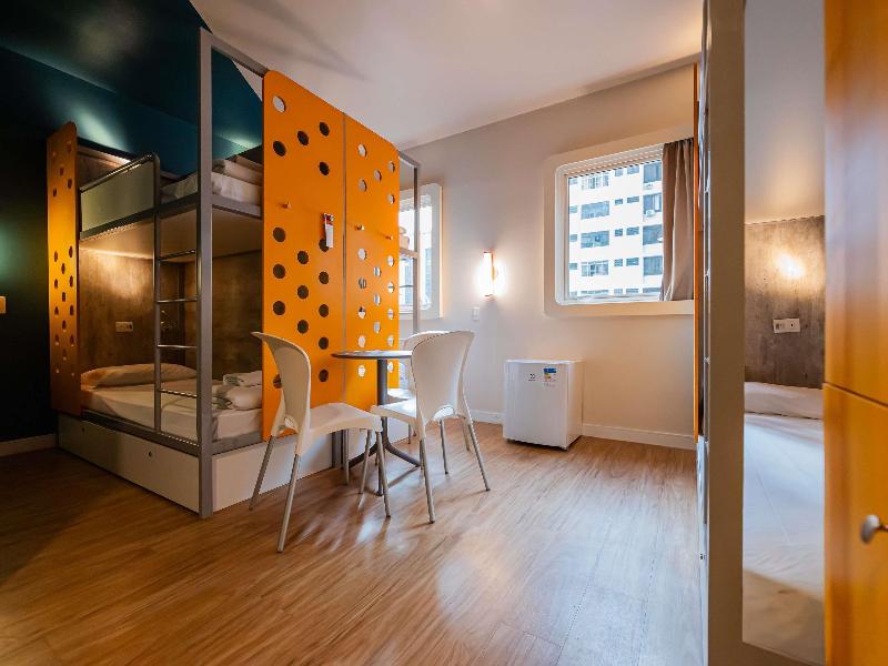 Ibis Budget Santos Gonzaga image