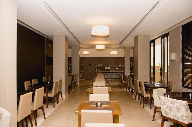 Class Hotel Rio Claro image