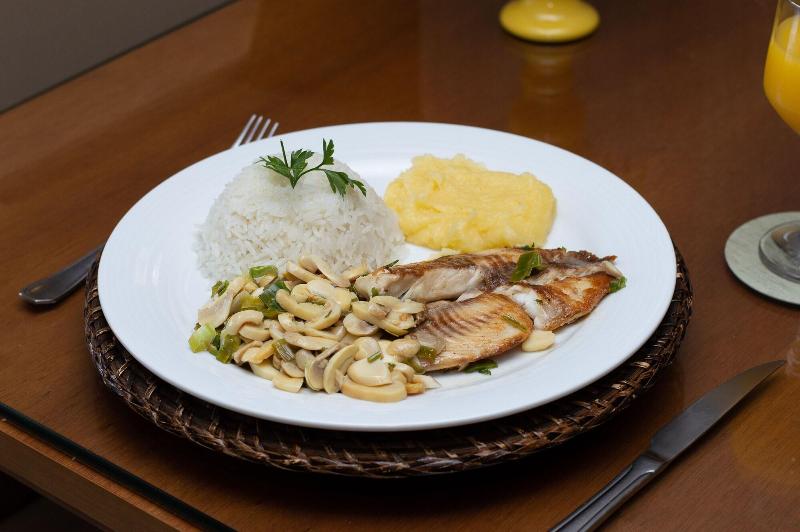 Class Hotel Rio Claro image