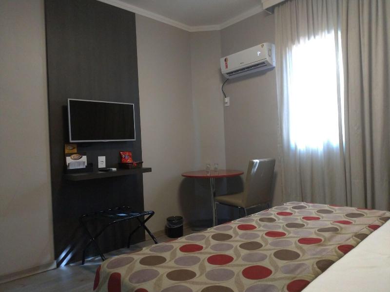 Class Hotel Rio Claro image