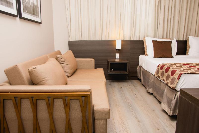 Class Hotel Rio Claro image