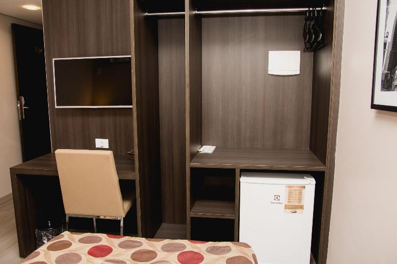 Class Hotel Rio Claro image