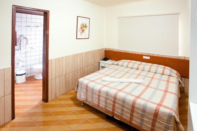 Tropicanas Apart Hotel image