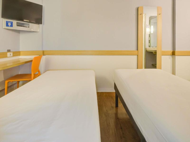 Ibis Budget Copacabana Rj image