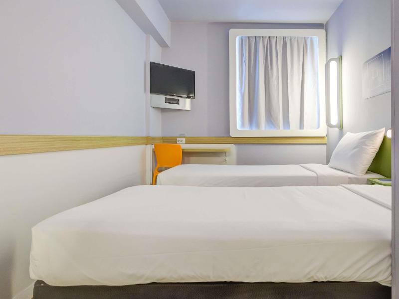 Ibis Budget Copacabana Rj image