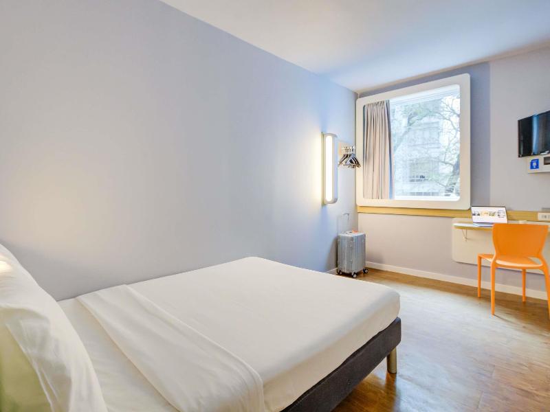 Ibis Budget Copacabana Rj image