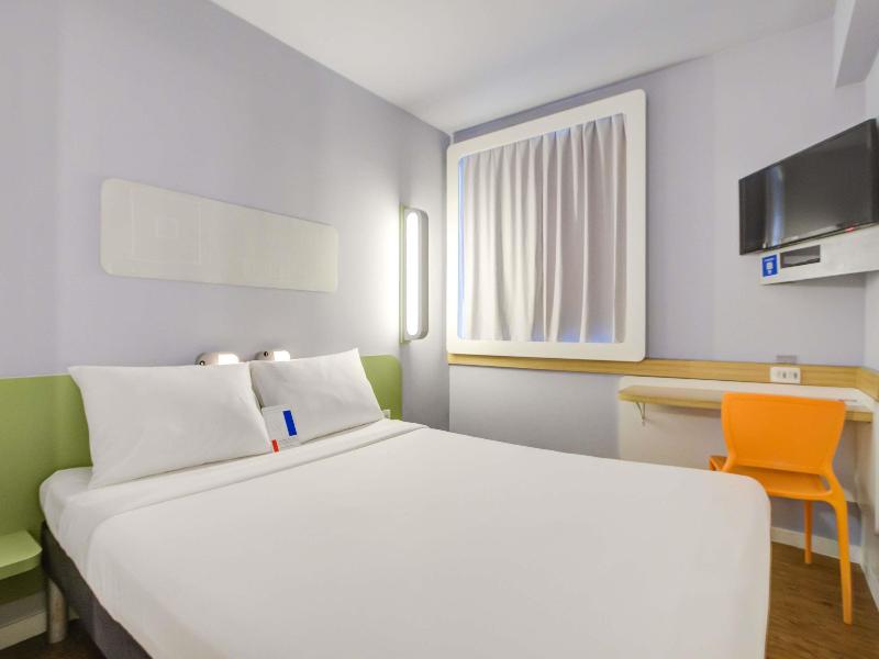 Ibis Budget Copacabana Rj image