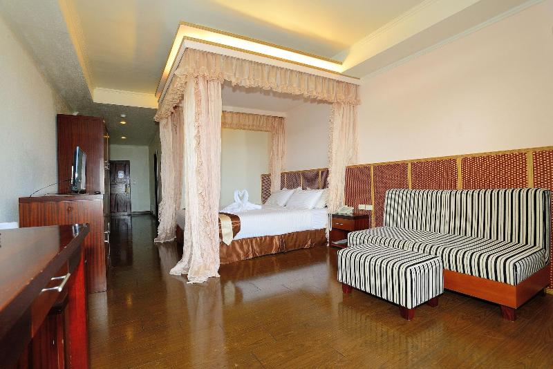 Airai Water Paradise Hotel & Spa image
